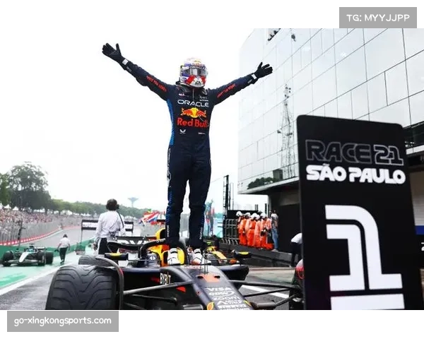 维斯塔潘去年巴西站逆转夺冠 荷兰车手期待重演奇迹